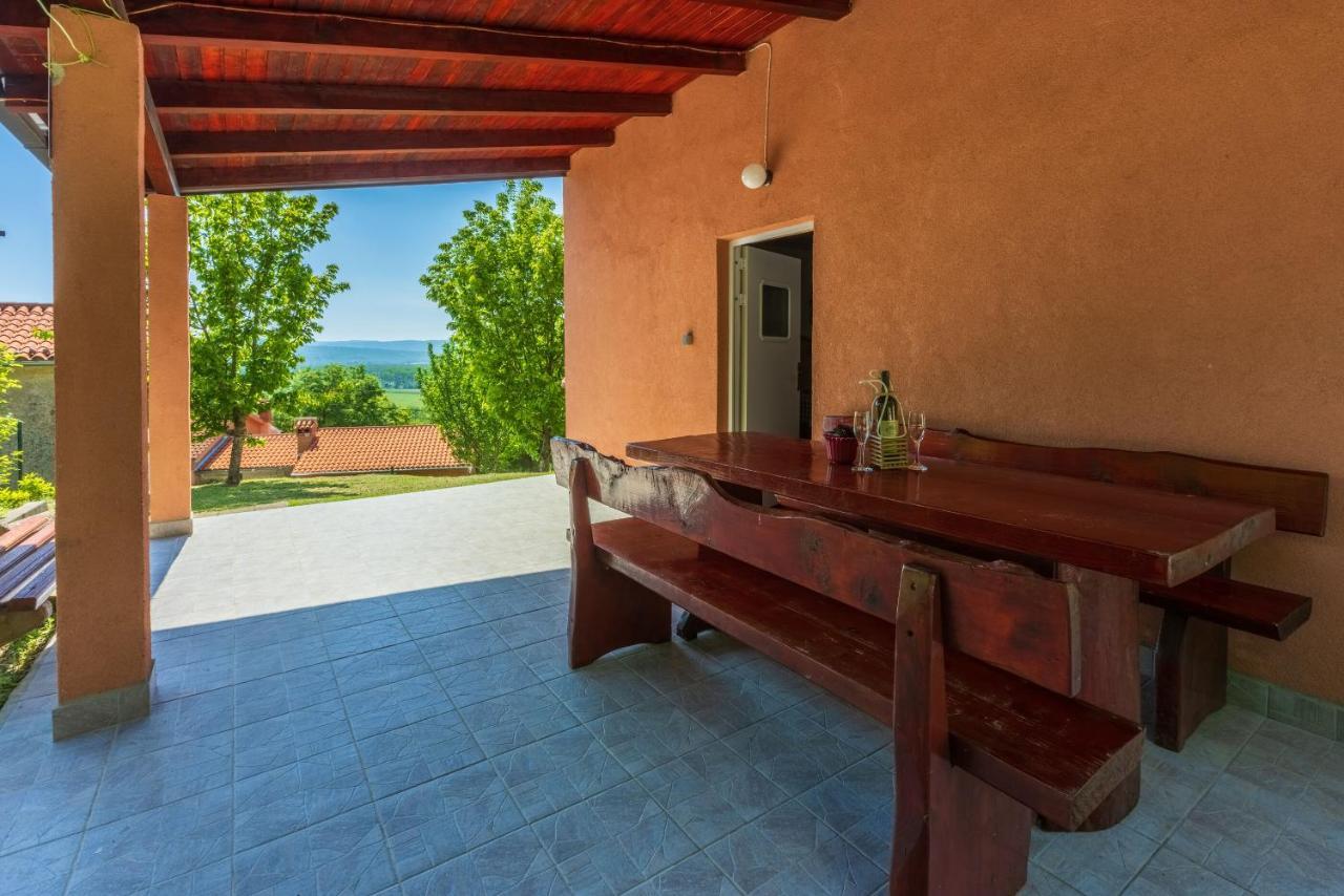Villa House Nado Pulgarija Cepic Esterno foto