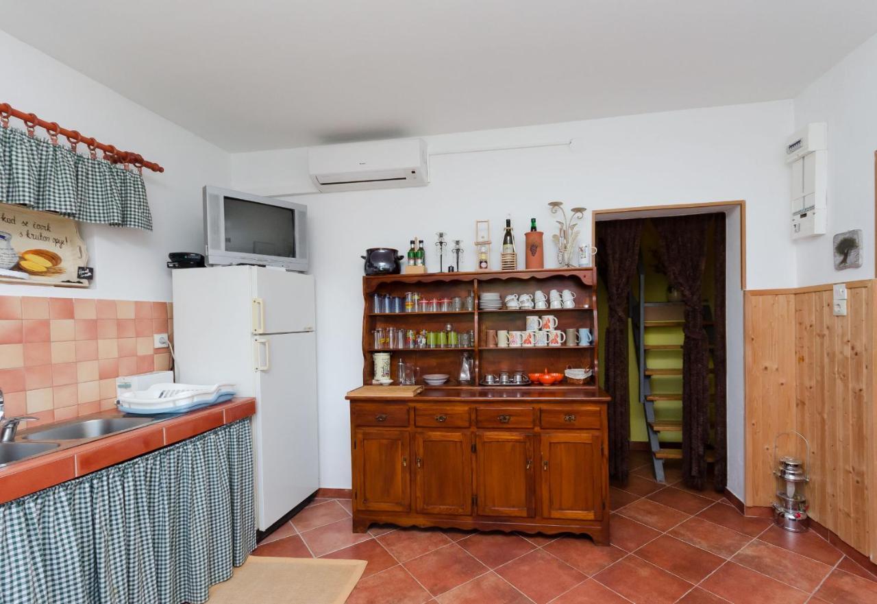 Villa House Nado Pulgarija Cepic Esterno foto